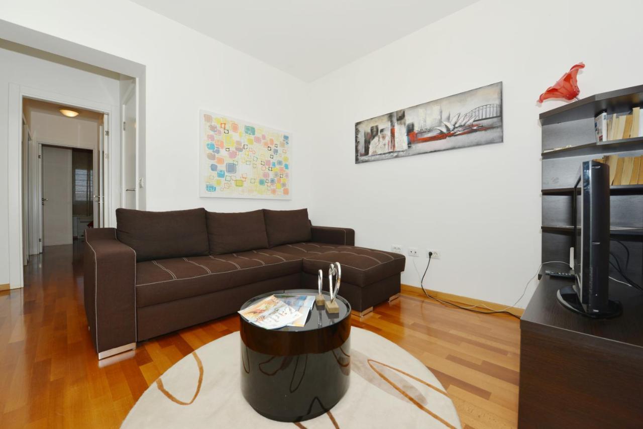 Apartment Ivon Zara Esterno foto