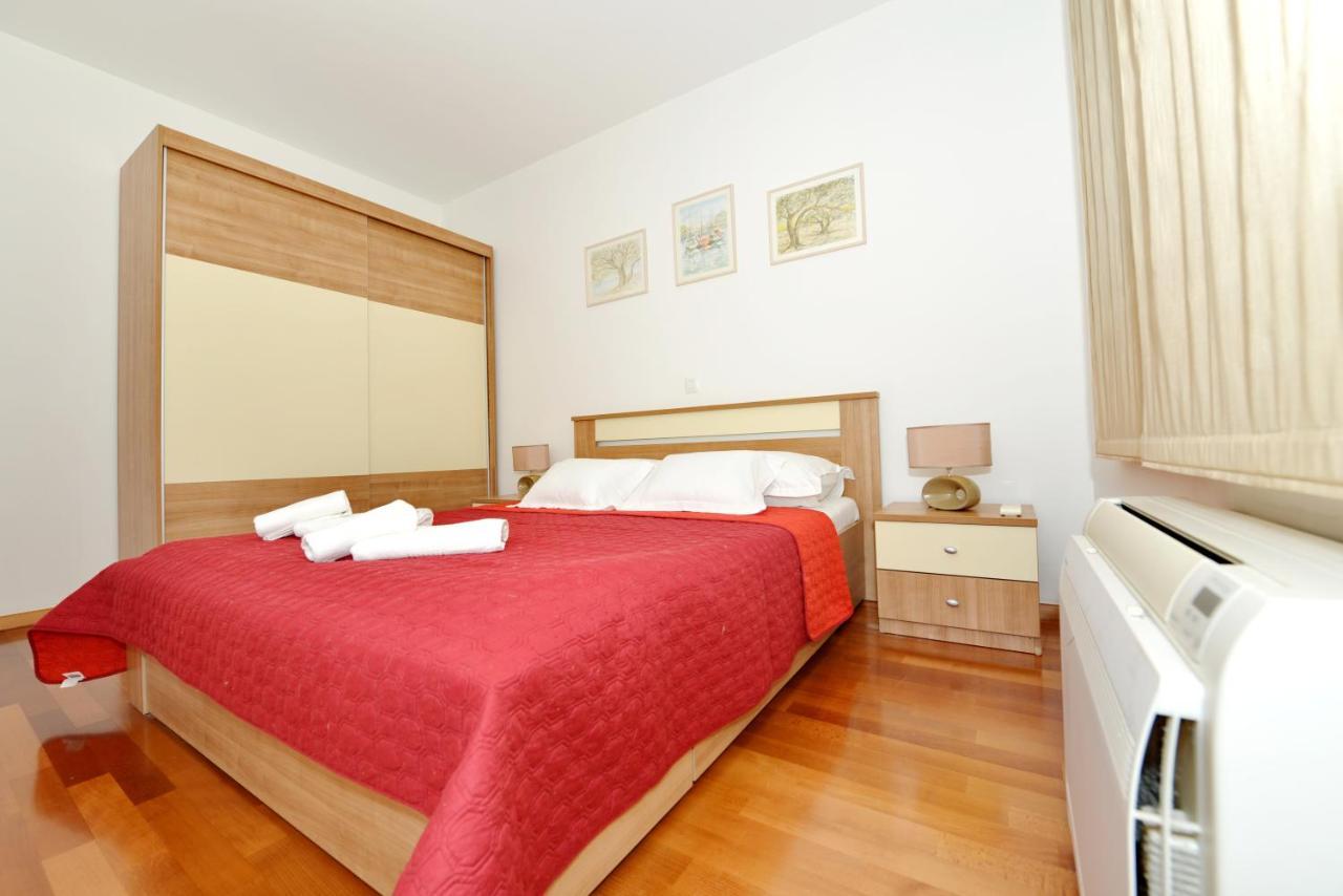 Apartment Ivon Zara Esterno foto