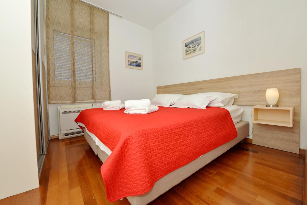 Apartment Ivon Zara Esterno foto