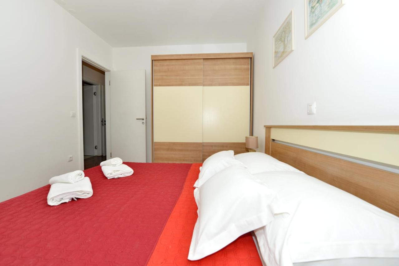 Apartment Ivon Zara Esterno foto